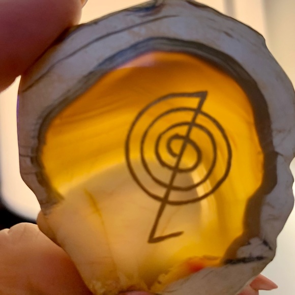 GOLDEN HIEROGLYPHICS in AGATE GEODE NECKLACE- RARE - Picture 2 of 12